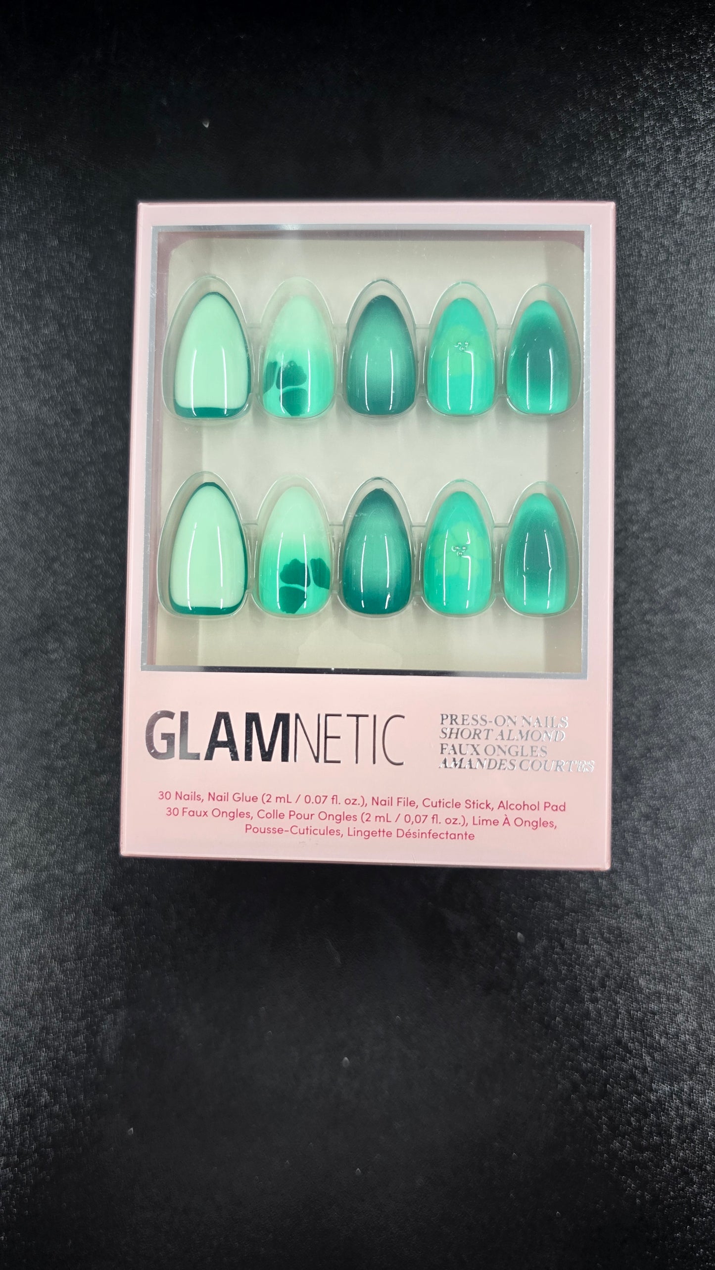 GLAMNETIC Press on Nails
