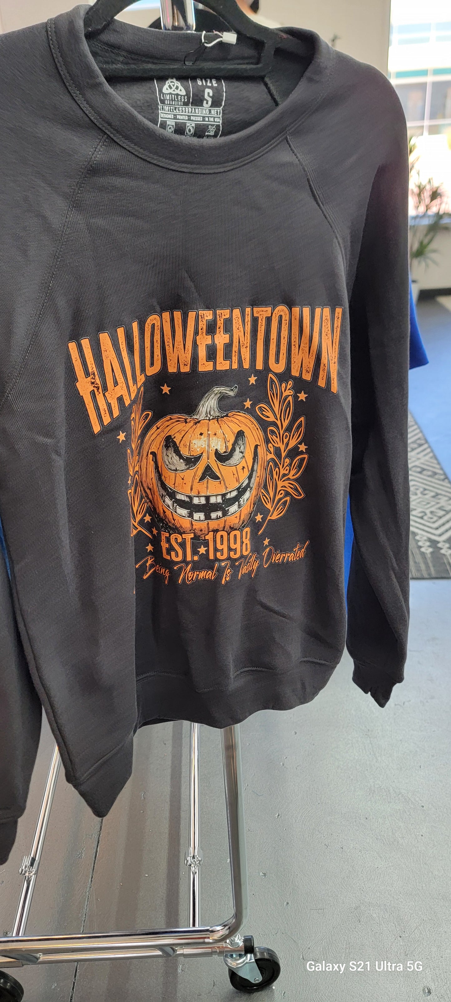 Halloween Town - Sweatshirt