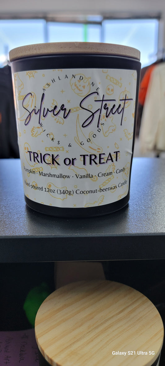 Trick or treat Candle