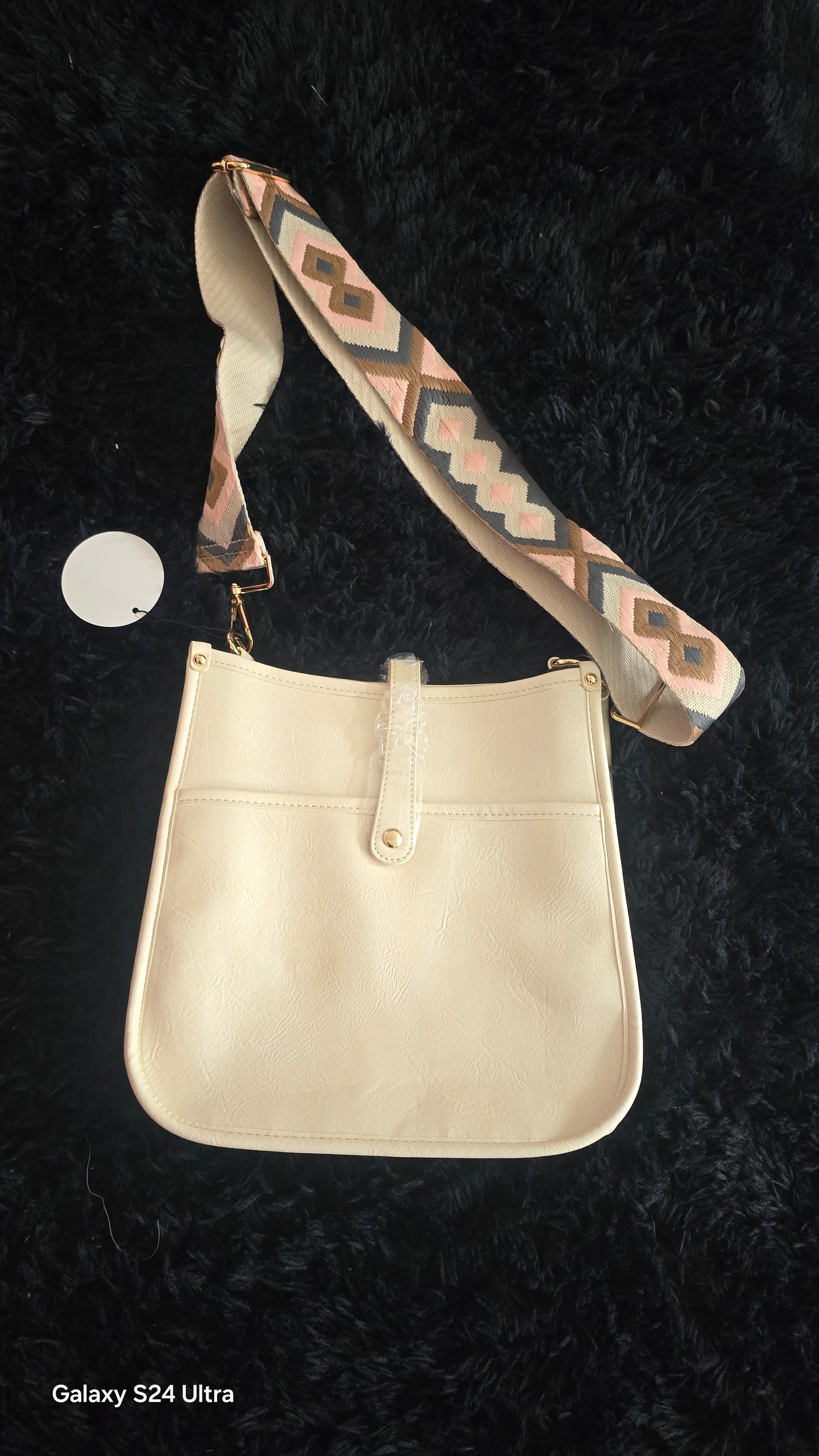 Mia Cross Body